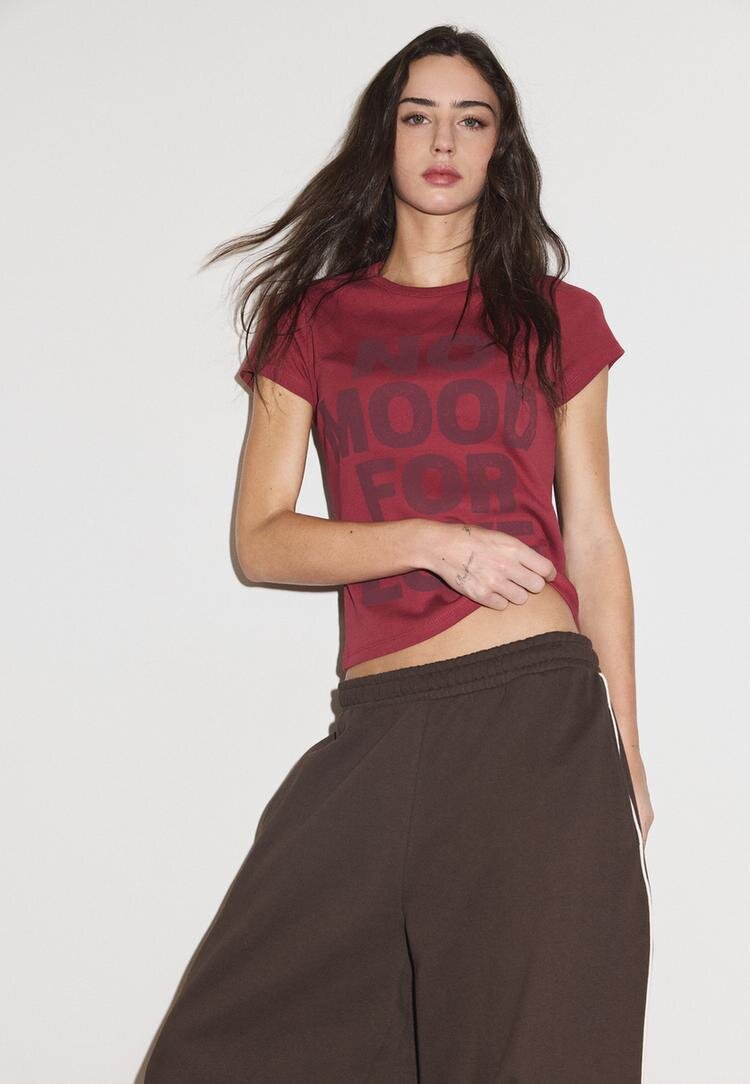 Stradivarius Tricou Cu Mânecă Scurtă Și Imprimeu Roșu Închis S